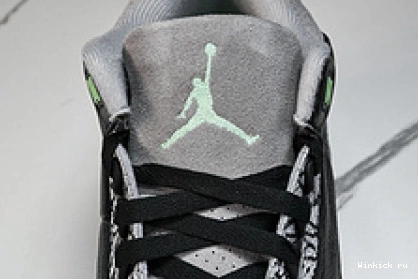 “Green 3 Glow” Air Jordan 1209